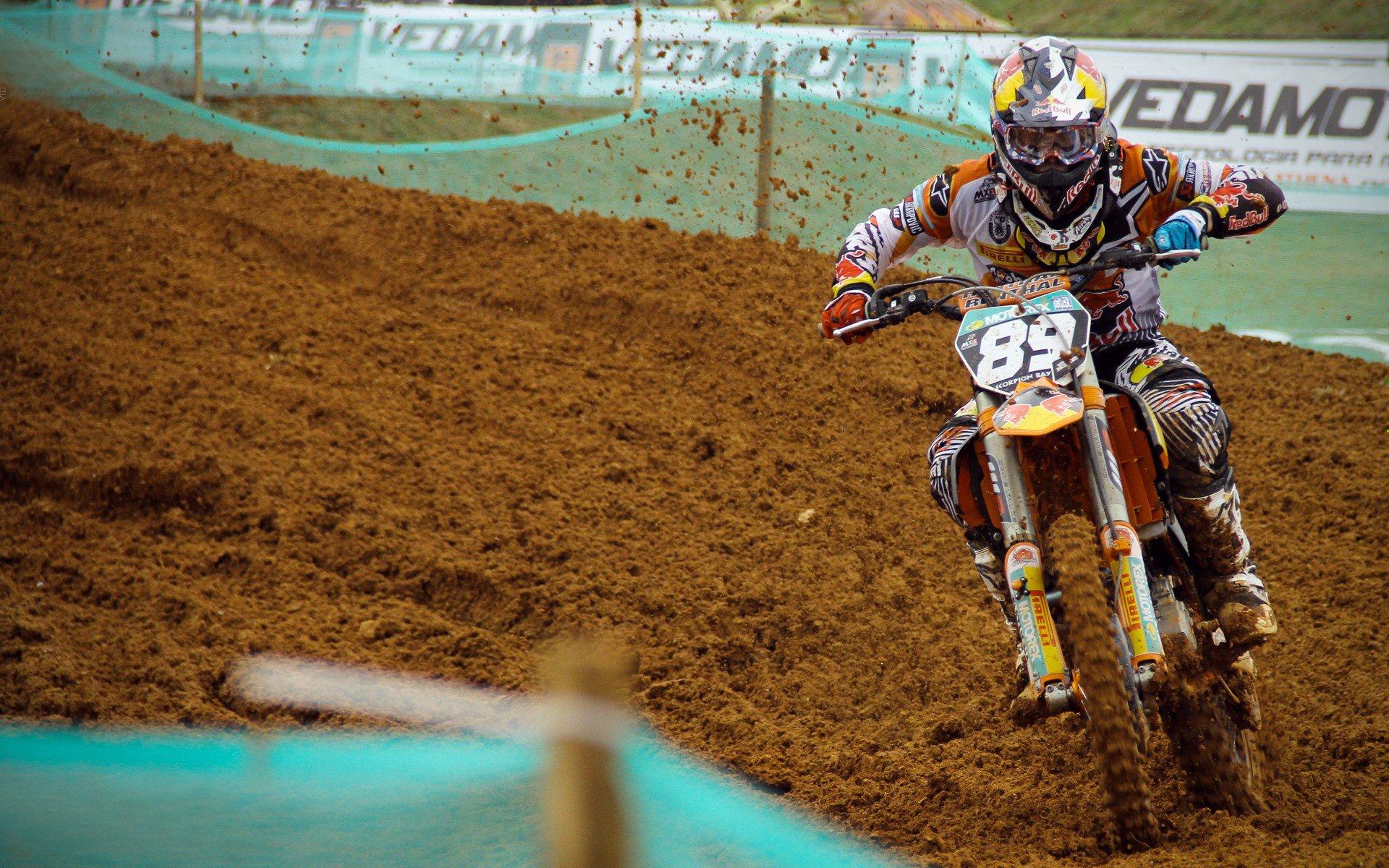 第十四届全运会圆满落幕 多项纪录刷新展现中国体育新高度